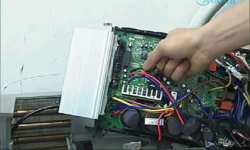 政和美的空调电话是多少